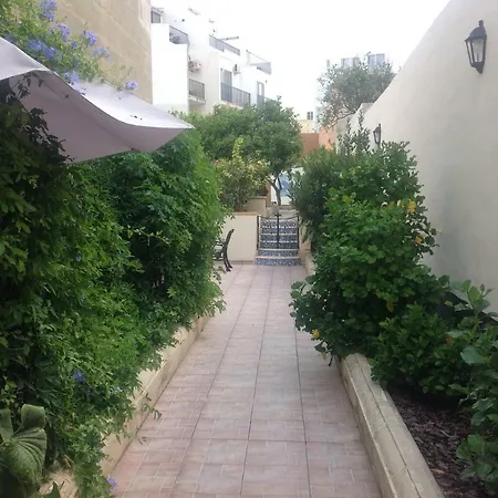 Guest house Salvipin Balzan